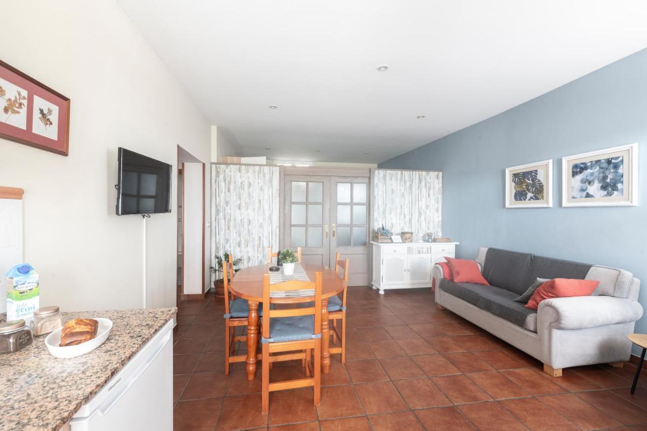 Apartamentos Turisticos La Flor Muros de Nalón エクステリア 写真