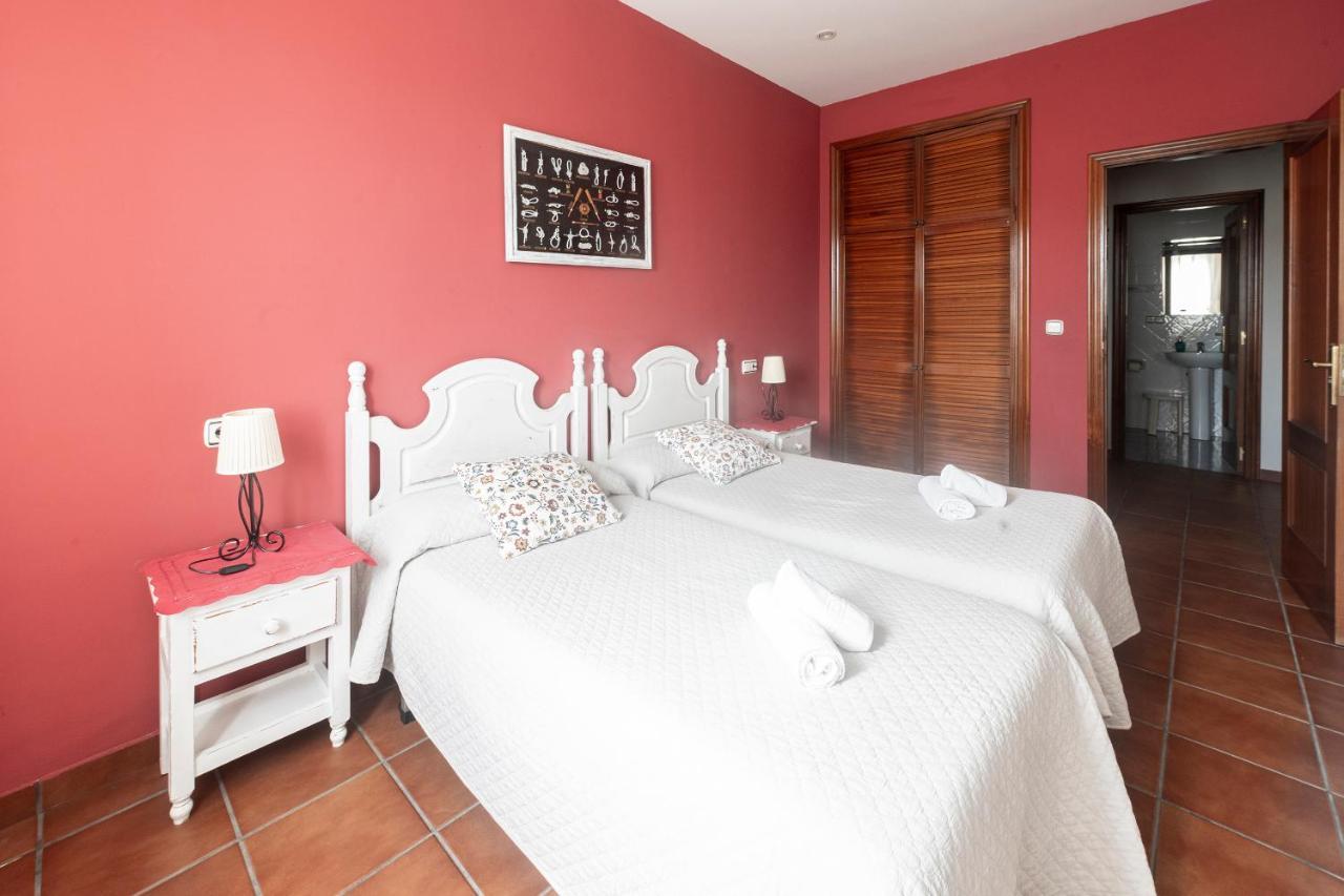 Apartamentos Turisticos La Flor Muros de Nalón エクステリア 写真